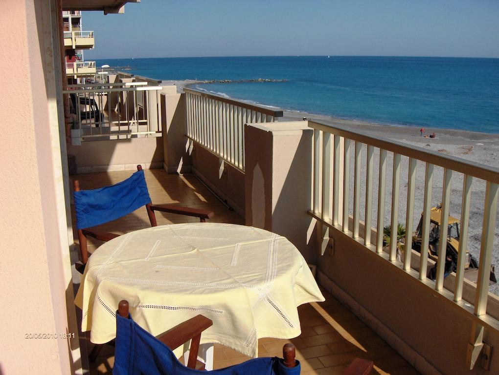 Appartamento Giardino Ventimiglia Kamer foto