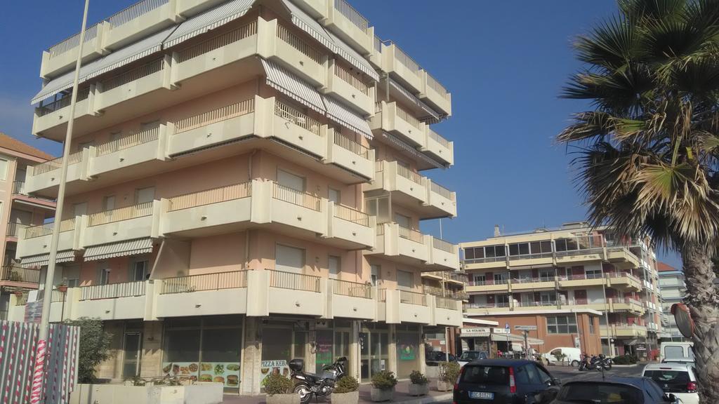 Appartamento Giardino Ventimiglia Buitenkant foto
